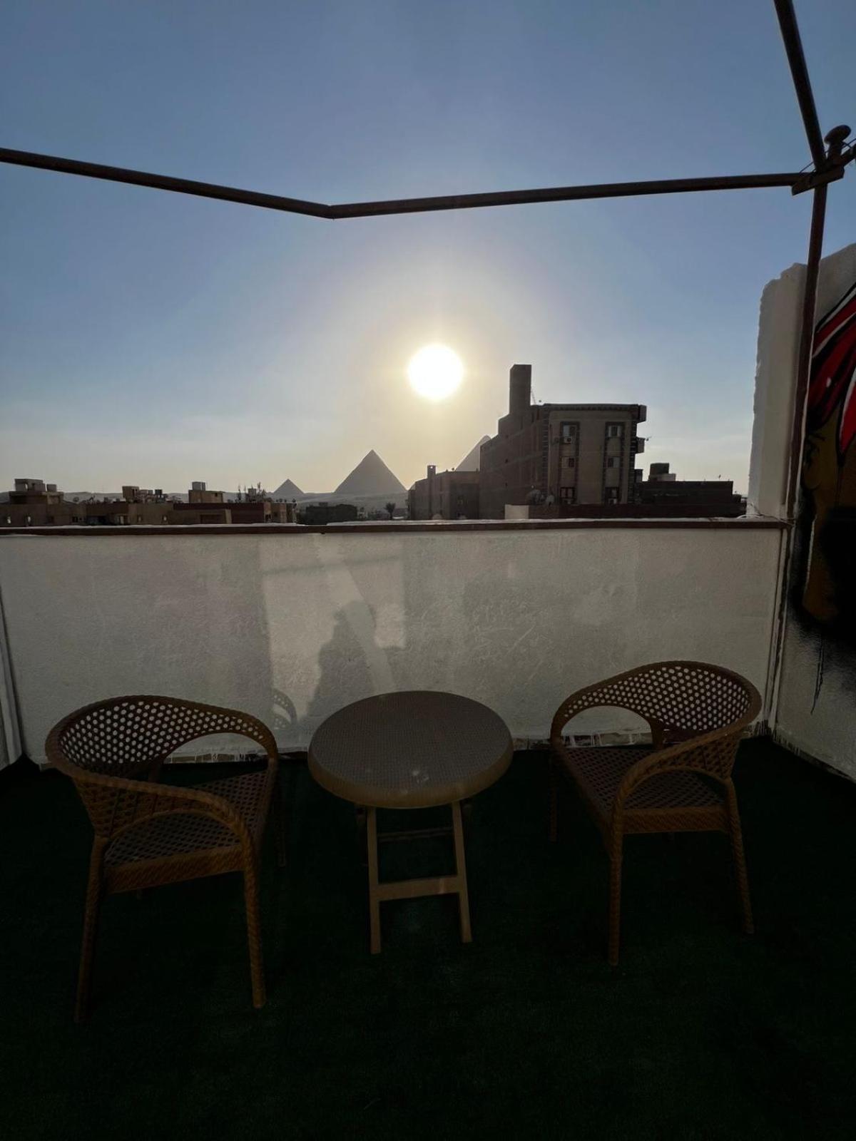 Piramide De Giza View Inn Kafret el-Gabal Kültér fotó